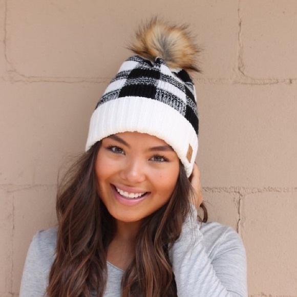 Panache Accessories - Plaid knit Pom beanie